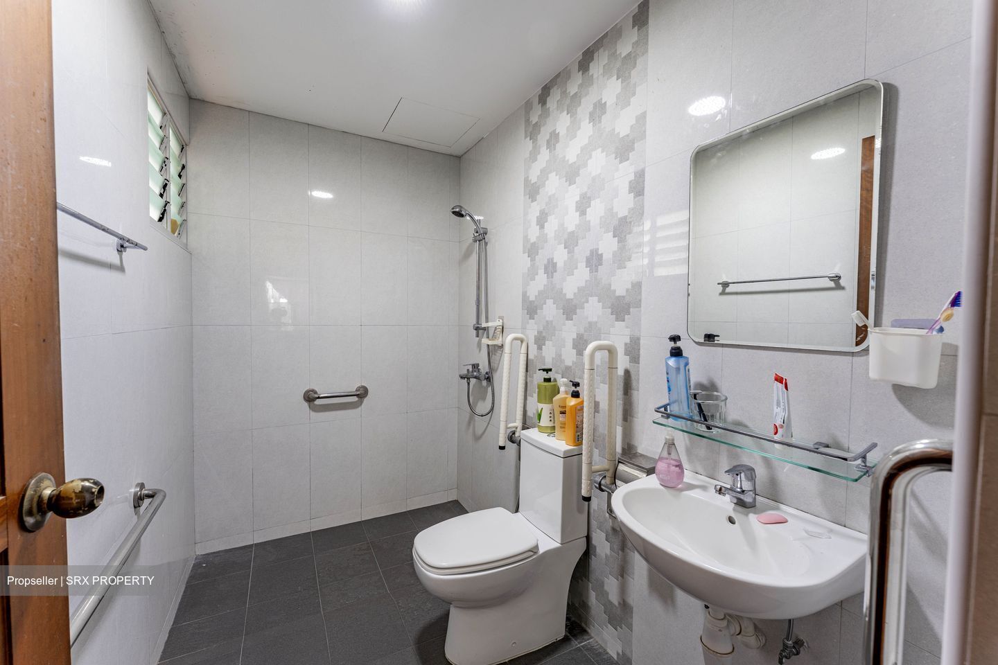 Sea Avenue Mansions (D15), Apartment #561878181